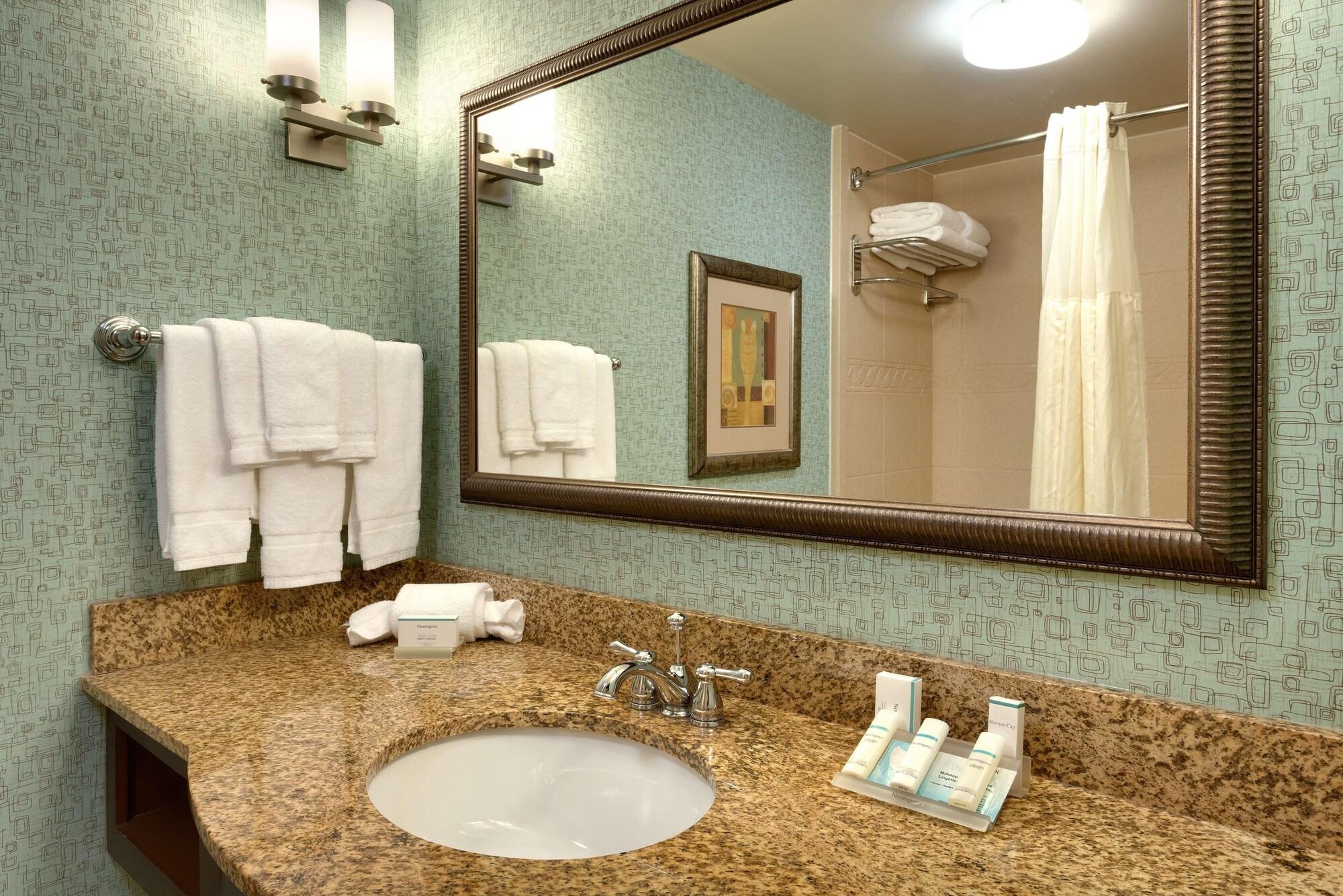 Hilton Garden Inn Кларксвилл Экстерьер фото