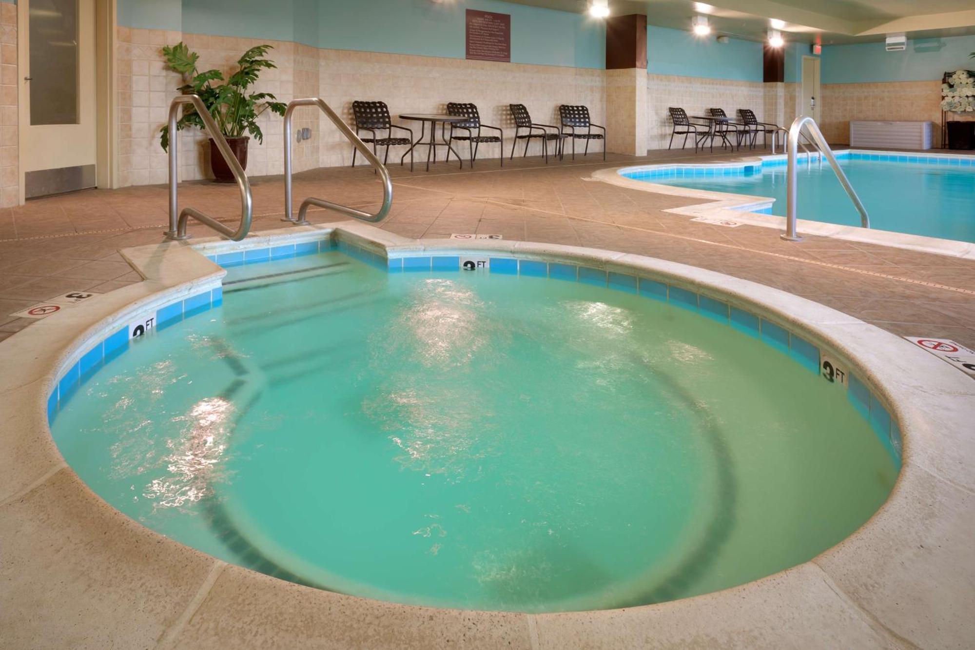 Hilton Garden Inn Кларксвилл Экстерьер фото