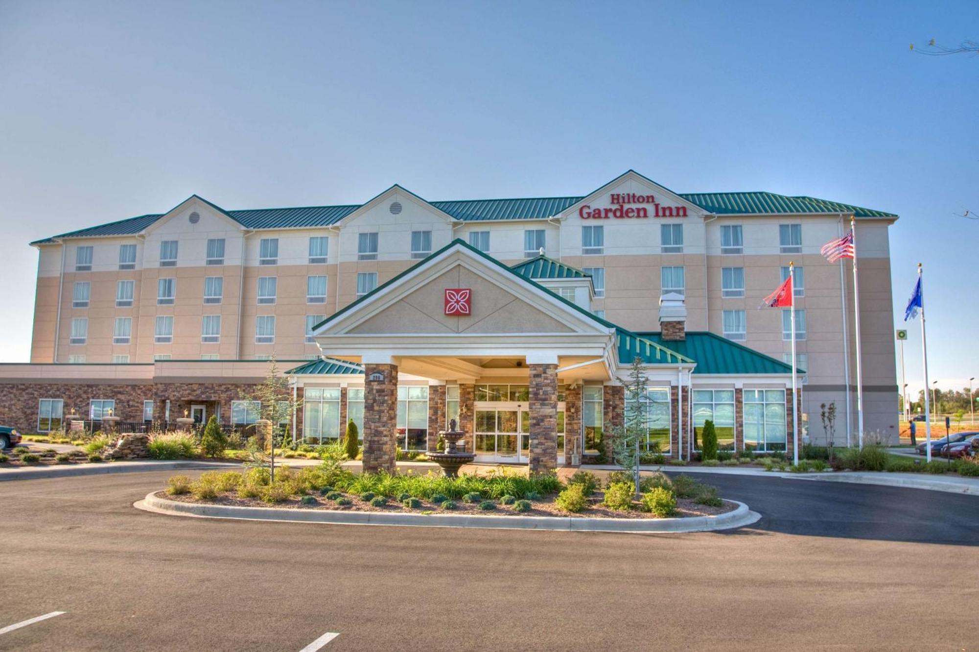 Hilton Garden Inn Кларксвилл Экстерьер фото