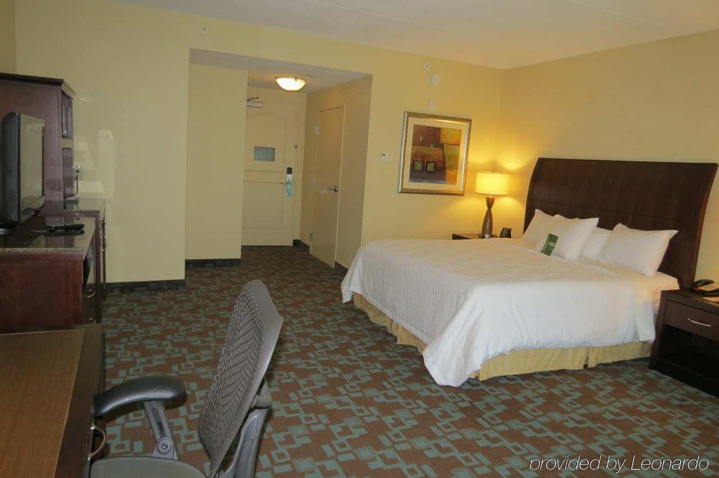 Hilton Garden Inn Кларксвилл Номер фото